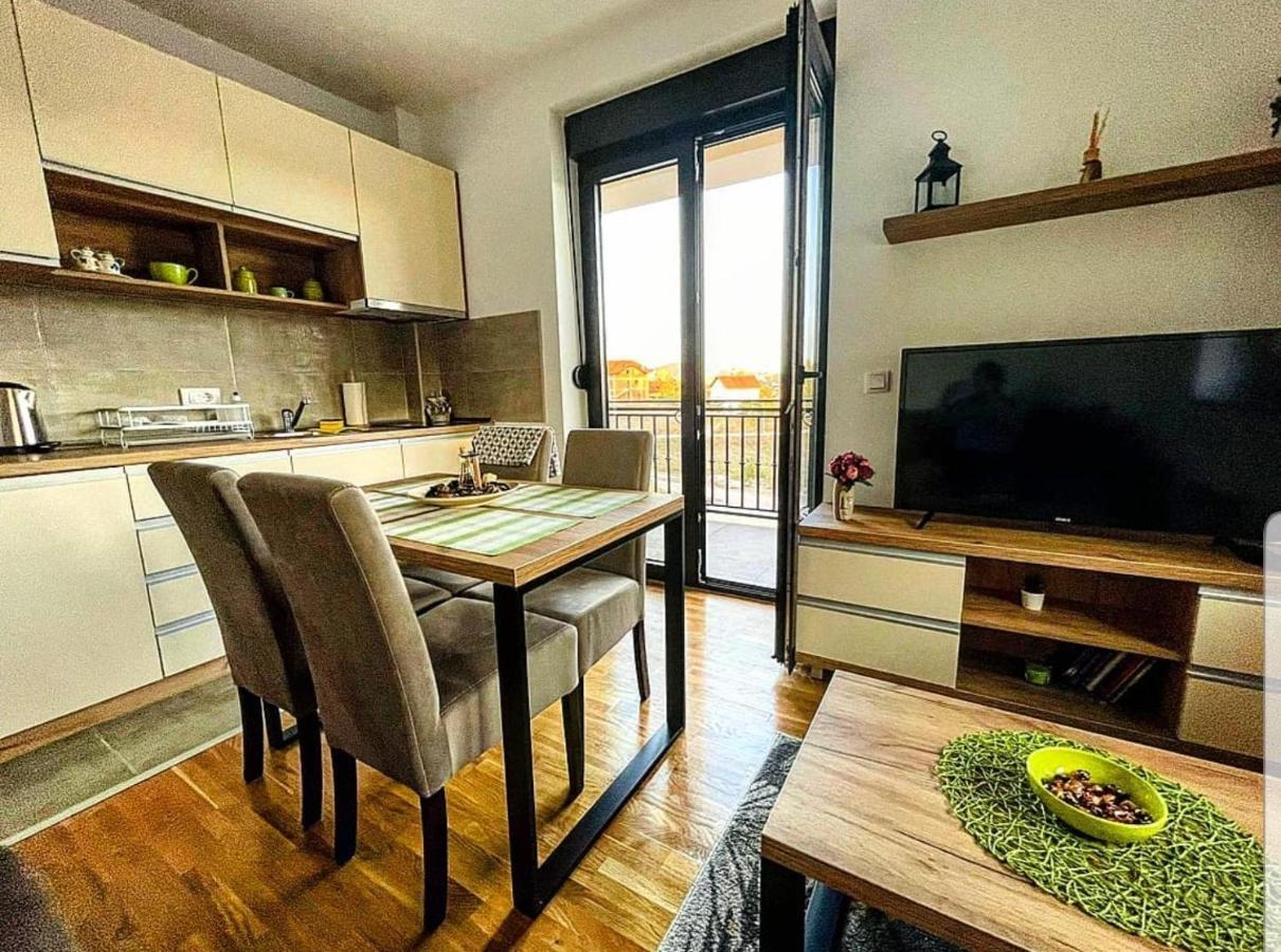 Lux Apartmani Vojinovic Zlatibor Esterno foto
