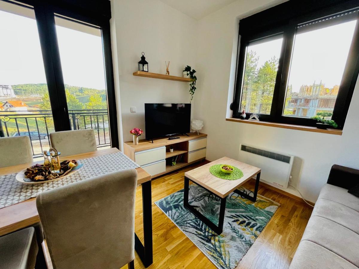 Lux Apartmani Vojinovic Zlatibor Esterno foto